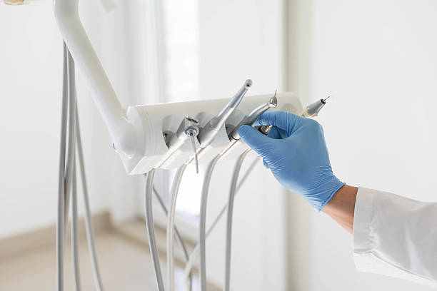 24/7 Emergency Dental Implants experts in Manchester, NH